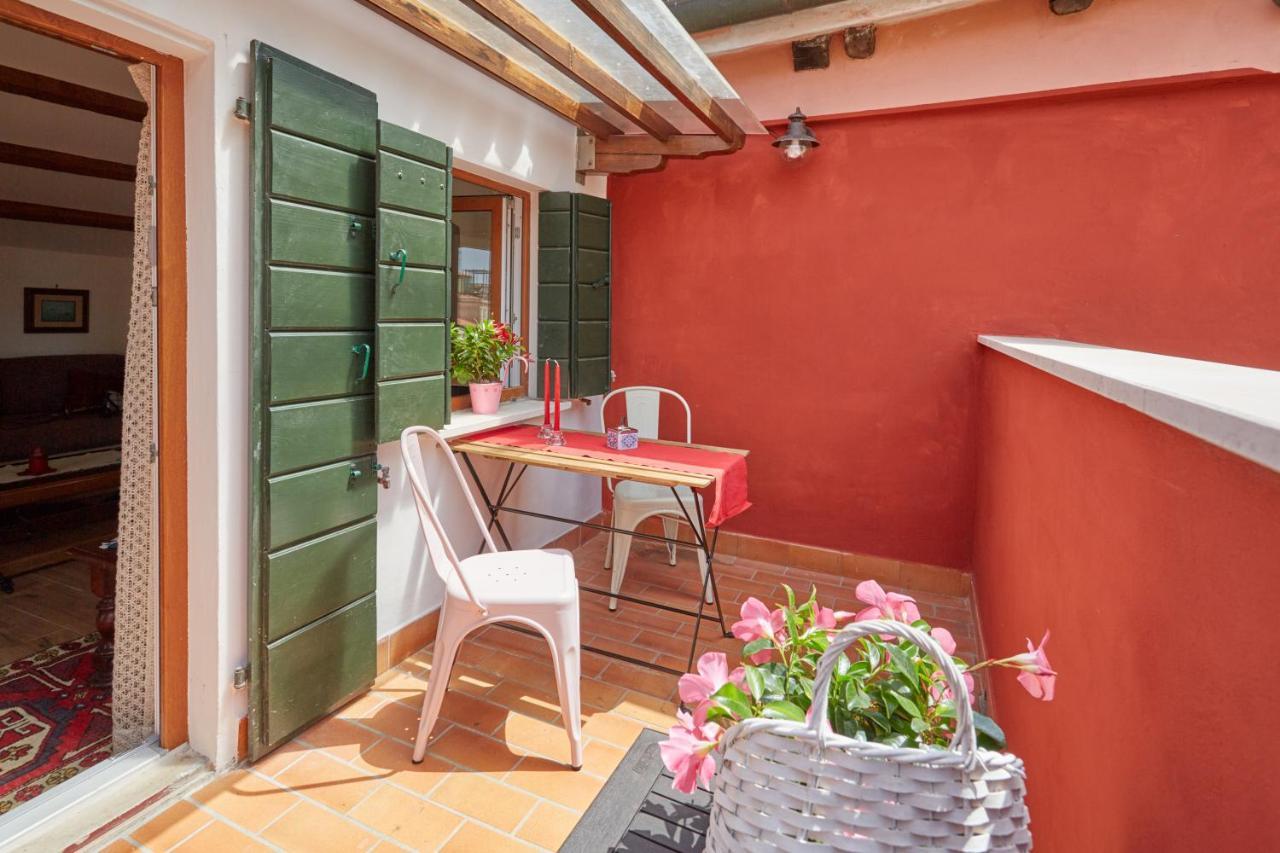 Acqua - Attico Con Terrazza Apartment Venice Luaran gambar