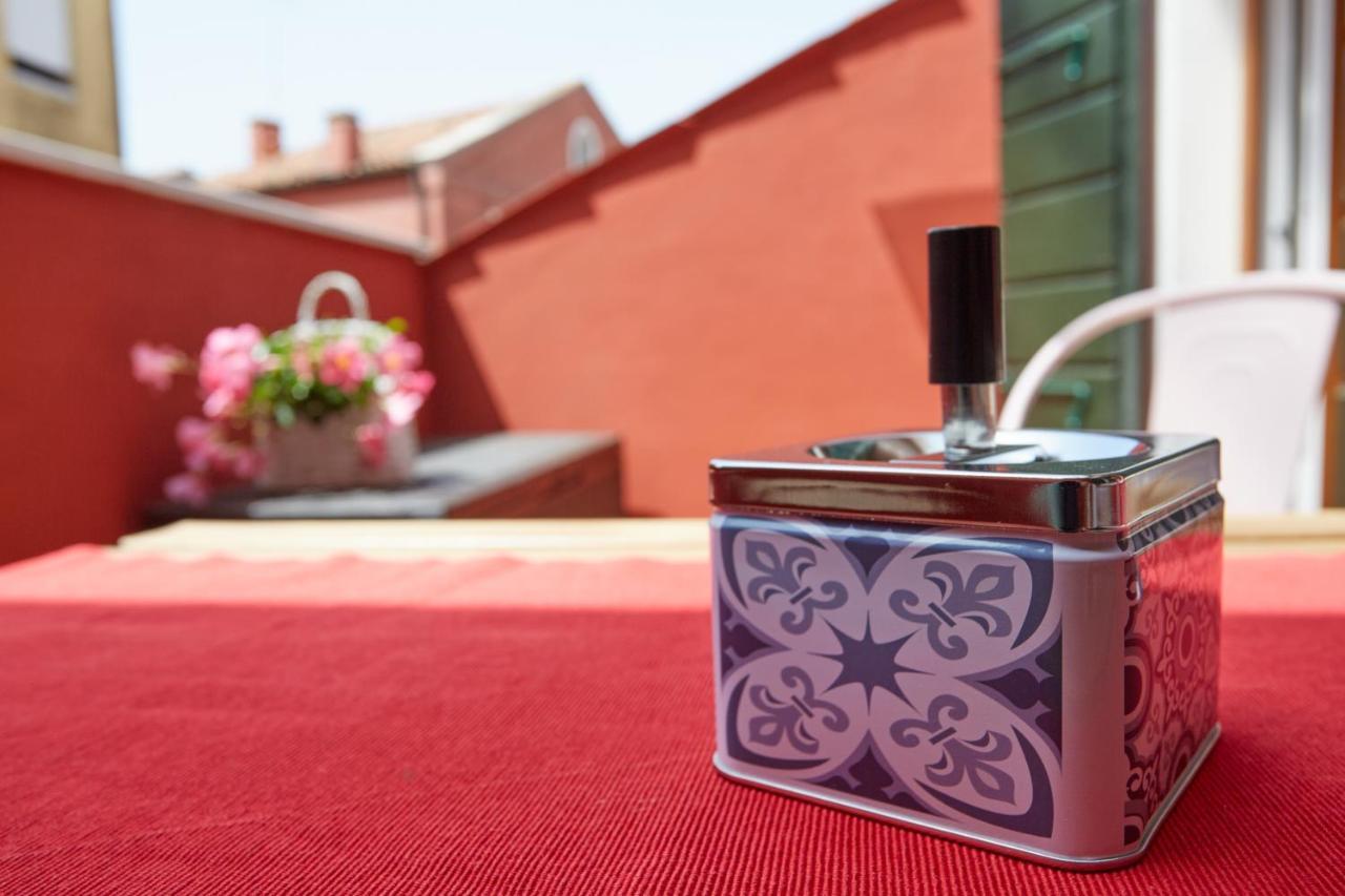 Acqua - Attico Con Terrazza Apartment Venice Luaran gambar