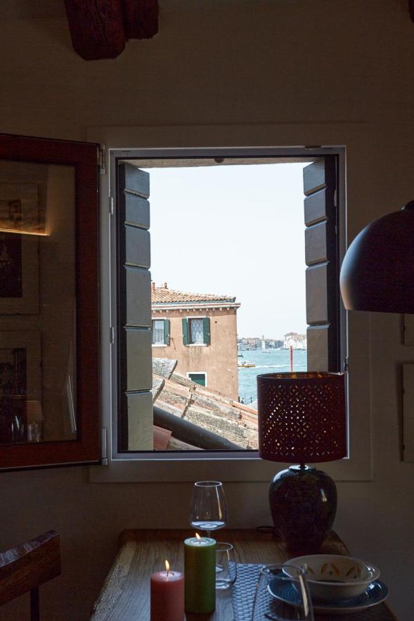 Acqua - Attico Con Terrazza Apartment Venice Luaran gambar